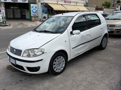 Fiat Punto 1.2i cat 5 porte EL Bianco usata Sant'Antimo