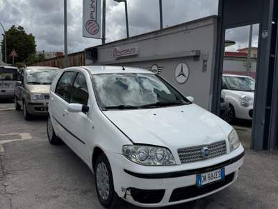 Fiat Punto 1.2i cat 5 porte EL Bianco usata Sant'Antimo