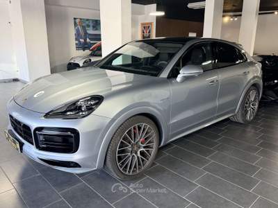 Porsche Cayenne Coupe 3.0 e-hybrid sportdesign Argento usata Curti