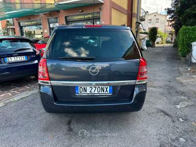 Opel Zafira 1.9 cdti Cosmo 120cv 7 POSTI IN PERFETTE CONDIZION usata Lesmo