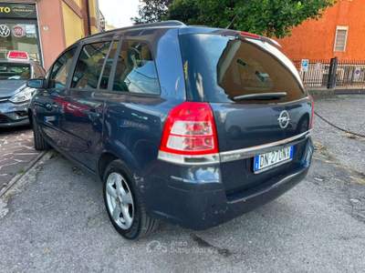 Opel Zafira 1.9 cdti Cosmo 120cv 7 POSTI IN PERFETTE CONDIZION usata Lesmo