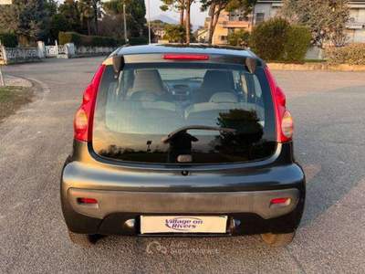 Peugeot 107 107 20007 5p 1.0 12v Plaisir 2tronic Grigio usata Costa di Mezzate
