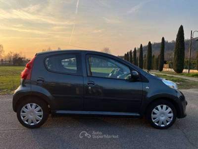 Peugeot 107 107 20007 5p 1.0 12v Plaisir 2tronic Grigio usata Costa di Mezzate