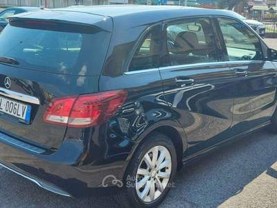 Mercedes-Benz Classe B CDI Autom NAVI-PDC-CAMERA Nero usata Rovato