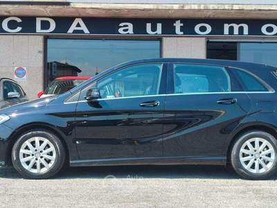Mercedes-Benz Classe B CDI Autom NAVI-PDC-CAMERA Nero usata Rovato