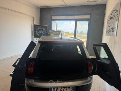 MINI Cooper D Clubman 1.6 16V Verde usata LUCERA
