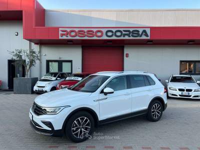 Volkswagen Tiguan 2.0 TDI Elegance 150cv dsg UNIPRO BOOKSERVICE Bianco usata San Felice sul Panaro