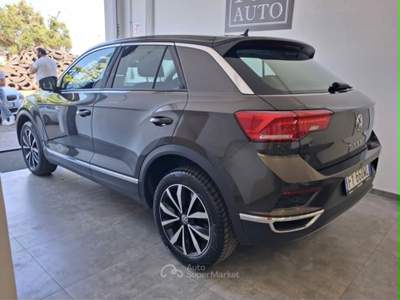 Volkswagen T-Roc SCR Style BlueMotion Technology Grigio usata Alberobello