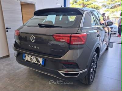 Volkswagen T-Roc SCR Style BlueMotion Technology Grigio usata Alberobello