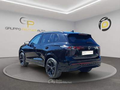 Volkswagen Tiguan Tiguan 2.0 tdi R-Line 4motion 193cv dsg Nero usata Pompei