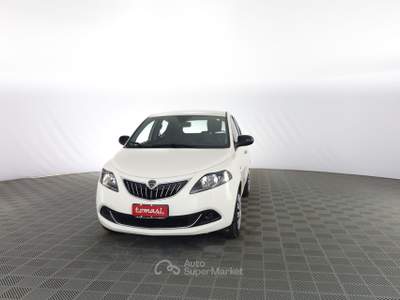 Lancia Ypsilon Ypsilon 1.0 FireFly 5 porte S&S Hybrid Silver Plus Bianco usata Verona