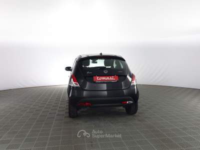Lancia Ypsilon Ypsilon 1.0 FireFly 5 porte S&S Hybrid Silver Nero usata Parma