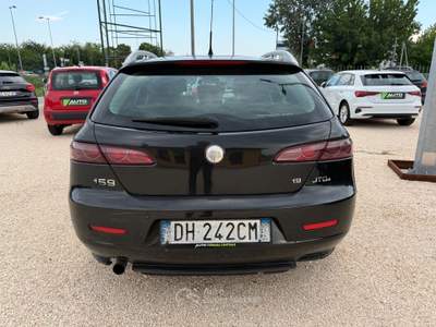 Alfa Romeo 159 JTDm 16V Exclusive Q-Tronic Design Giugiaro Nero usata Ferrara