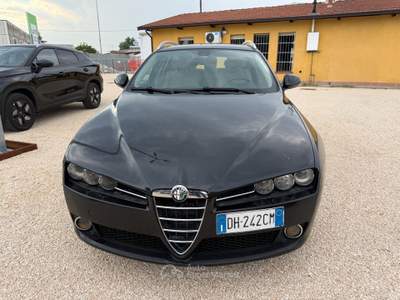 Alfa Romeo 159 JTDm 16V Exclusive Q-Tronic Design Giugiaro Nero usata Ferrara