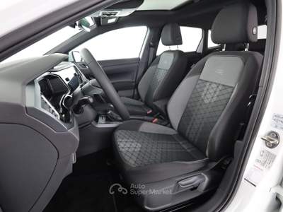 Volkswagen Taigo Taigo 1.0 TSI 110 CV DSG R-Line Bianco usata Parma