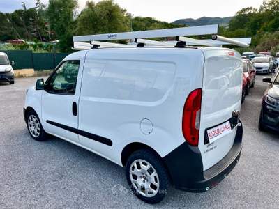 Fiat Doblò DOBLO AUTOCARRO 1.6 MTJ 105CV 6M 3 POSTI Bianco usata Potenza