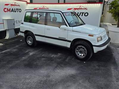 Suzuki Vitara Vit. 1.6 16v JLX P.pck DeLuxe S. SW usata Fermo
