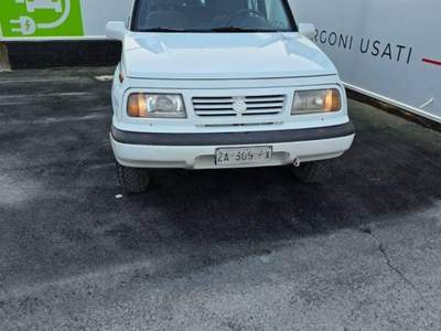 Suzuki Vitara Vit. 1.6 16v JLX P.pck DeLuxe S. SW usata Fermo
