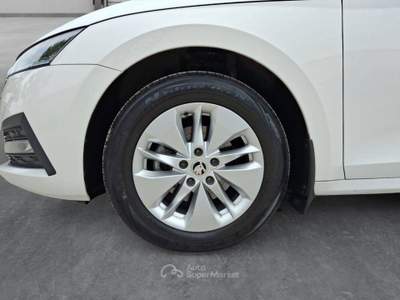 Skoda Octavia 1.5 g-tec Ambition 130cv dsg usata Fermo