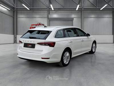 Skoda Octavia 1.5 g-tec Ambition 130cv dsg usata Fermo