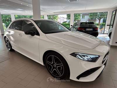 Mercedes-Benz Classe A A 180 AMG Line Premium auto - Luci - Cerchi 18'' - Night Pack Bianco usata Meda