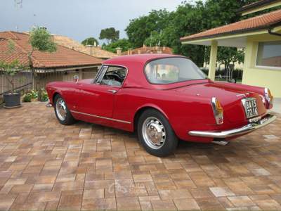 Alfa Romeo 2600 Spider completa di Hard top omologata ASI Rosso usata PESARO