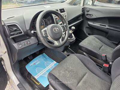 Toyota Verso-S - Verso-S 1.4d Active mt usata Prato