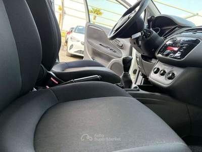 Fiat Punto EASY 1.3 MJT II 95 CV 5p. 5 posti Bianco usata Bagnaria Arsa