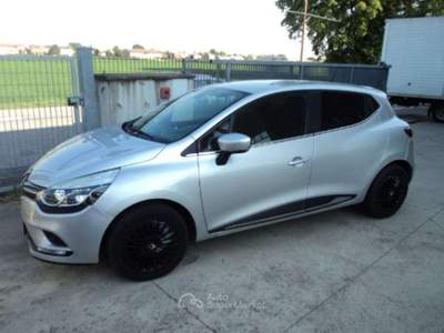 Renault Clio TCe 12V 90 CV GPL Start&Stop 5 porte Energy Life Argento usata Sala Bolognese