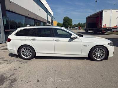 BMW Serie 5 520d d Touring Luxury Solo per Commercianti Bianco usata Santa Maria di Sala