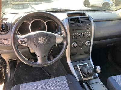 Suzuki Grand Vitara 1.6 105cv 3 Porte...4x4 Nero usata LIVORNO