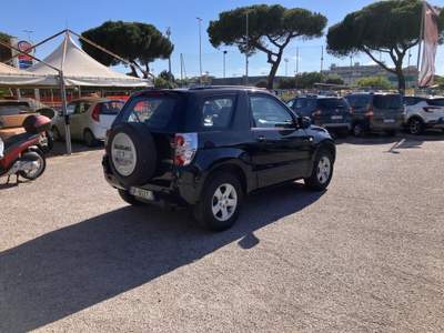 Suzuki Grand Vitara 1.6 105cv 3 Porte...4x4 Nero usata LIVORNO