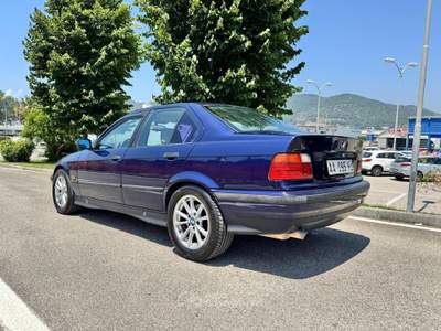 BMW Serie 3 318is 318 IS 150 CV DAVVERO B.ELL.A - 1995 Blu/Azzurro usata Salerno