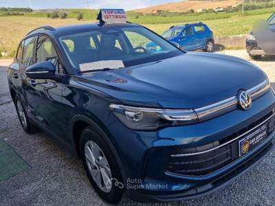 Volkswagen Tiguan 2.0 TDI 150 CV DSG Life Blu/Azzurro usata Fossombrone