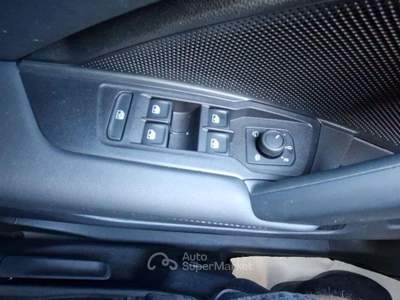 Volkswagen Tiguan 2.0 TDI 150 CV DSG Life Blu/Azzurro usata Fossombrone