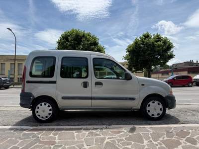 Renault Kangoo VENDUTA NELLA FORMULA “VISTA E PIACIUTA”, PASSAGGIO ESCLUSO Grigio usata Giulianova