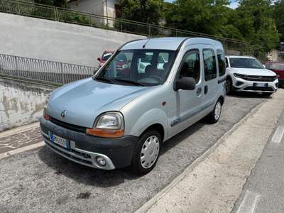 Renault Kangoo VENDUTA NELLA FORMULA “VISTA E PIACIUTA”, PASSAGGIO ESCLUSO Grigio usata Giulianova Renault Kangoo VENDUTA NELLA FORMULA “VISTA E PIACIUTA”, PASSAGGIO ESCLUSO Grigio usata Giulianova