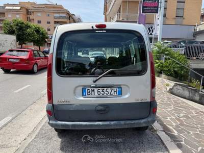 Renault Kangoo VENDUTA NELLA FORMULA “VISTA E PIACIUTA”, PASSAGGIO ESCLUSO Grigio usata Giulianova