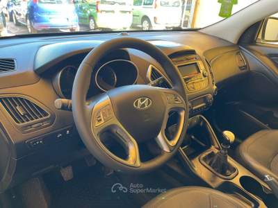 Hyundai ix35 2WD Comfort Bianco usata Giugliano in Campania