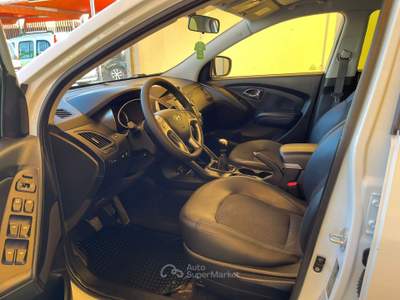 Hyundai ix35 2WD Comfort Bianco usata Giugliano in Campania