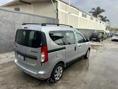 Dacia Dokker Start&Stop Lauréate Grigio usata Giugliano in Campania