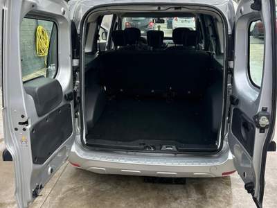 Dacia Dokker Start&Stop Lauréate Grigio usata Giugliano in Campania