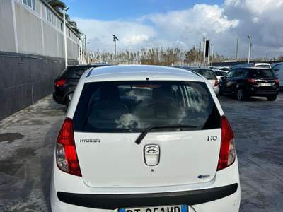 Hyundai i10  Bianco usata Giugliano in Campania