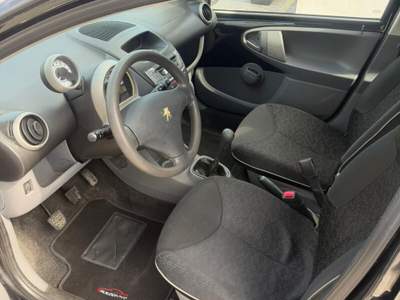 Peugeot 107 5p. Allure Nero usata Giugliano in Campania