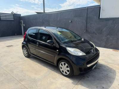Peugeot 107 5p. Allure Nero usata Giugliano in Campania