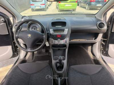 Peugeot 107 5p. Allure Nero usata Giugliano in Campania