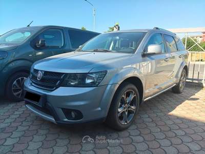 Fiat Freemont Freemont 2.0 Mjt 170 CV 4x4 aut. Cross Argento usata RENDE Fiat Freemont Freemont 2.0 Mjt 170 CV 4x4 aut. Cross Argento usata RENDE