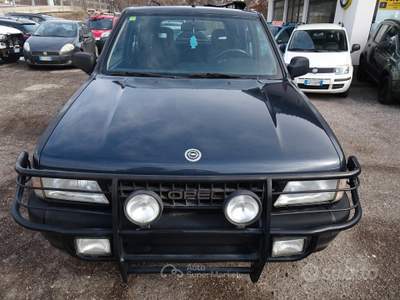Opel Frontera turbodiesel 5 porte Station Wago usata Cavalese