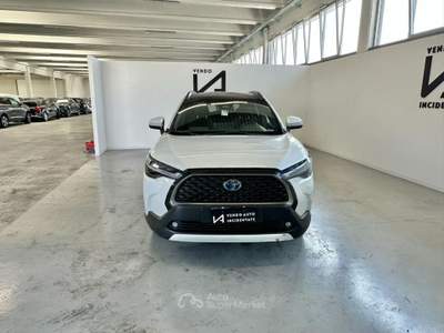 Toyota Corolla Cross 2.0 HYBRID 197CV E-CVT LOUNGE Bianco usata Megliadino San Vitale