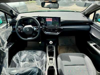 Renault Clio TCe 115 CV Evolution KM0 04/2026 ITAL usata Cercola